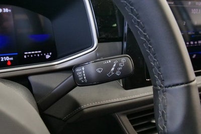 2026 Volkswagen Taos 1.5T SE Black