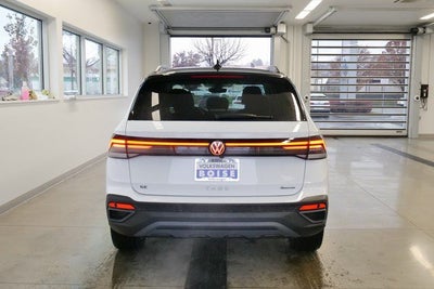 2026 Volkswagen Taos 1.5T SE Black