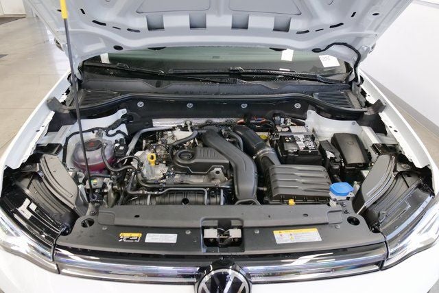 2026 Volkswagen Taos 1.5T SE Black