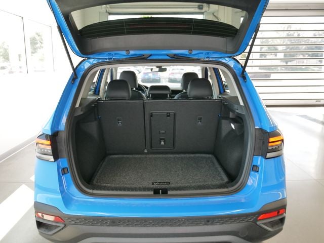 2026 Volkswagen Taos 1.5T SE Black
