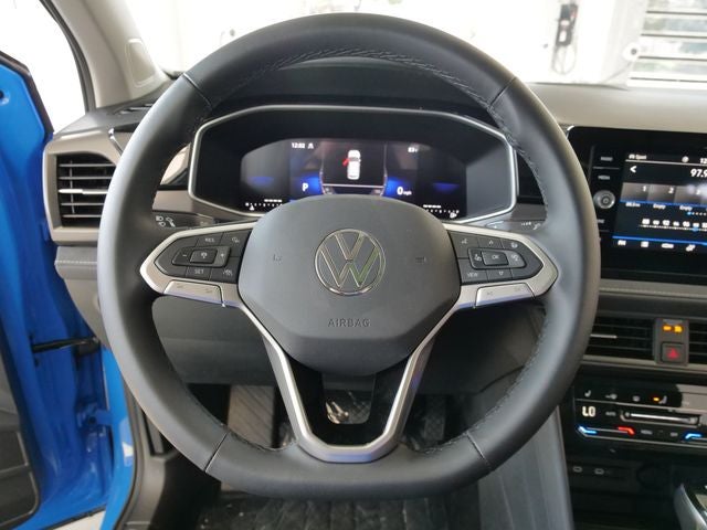 2026 Volkswagen Taos 1.5T SE Black
