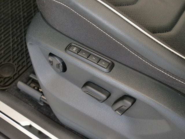 2024 Volkswagen Tiguan 2.0T SEL R-Line