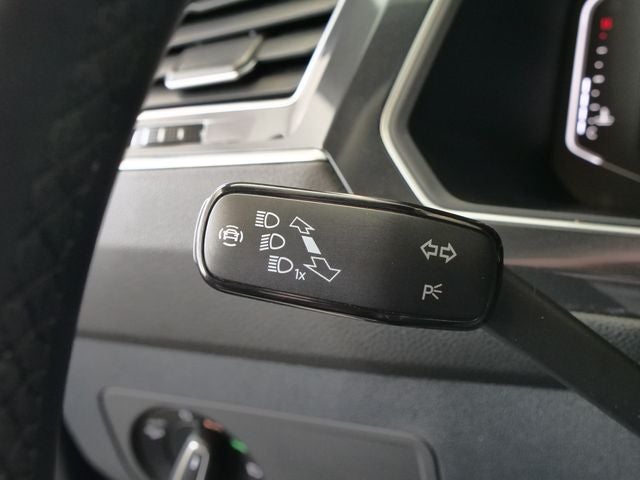 2024 Volkswagen Tiguan 2.0T SEL R-Line
