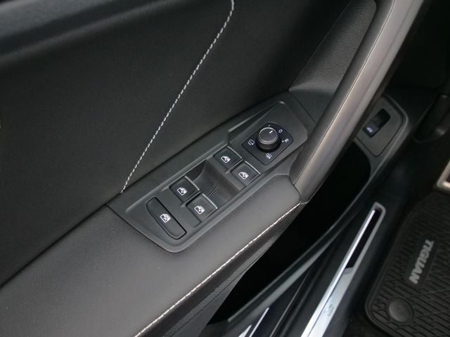 2024 Volkswagen Tiguan 2.0T SEL R-Line