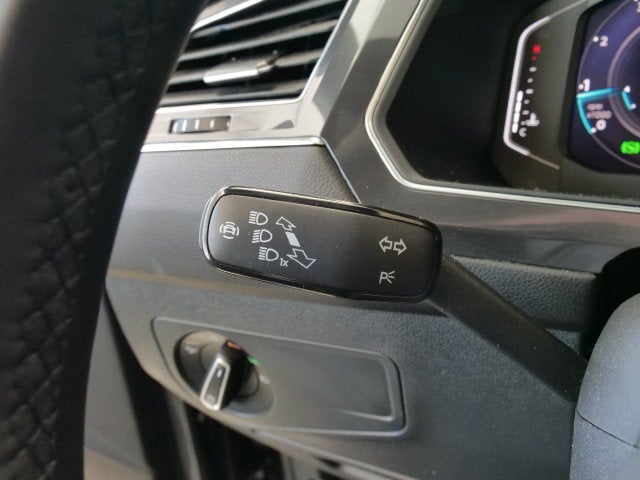2022 Volkswagen Tiguan 2.0T SEL R-Line