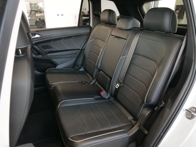 2023 Volkswagen Tiguan 2.0T SEL R-Line