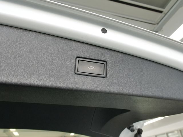 2023 Volkswagen Tiguan 2.0T SEL R-Line