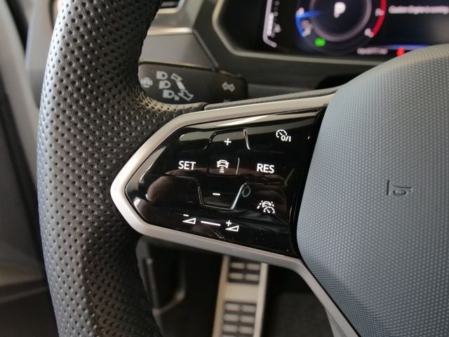 2023 Volkswagen Tiguan 2.0T SEL R-Line