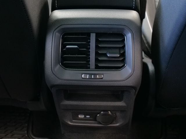2024 Volkswagen Tiguan 2.0T SEL R-Line