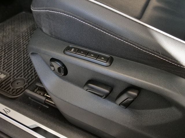 2022 Volkswagen Tiguan 2.0T SEL R-Line