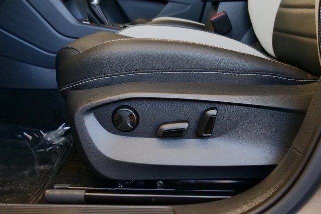 2026 Volkswagen Taos 1.5T SEL