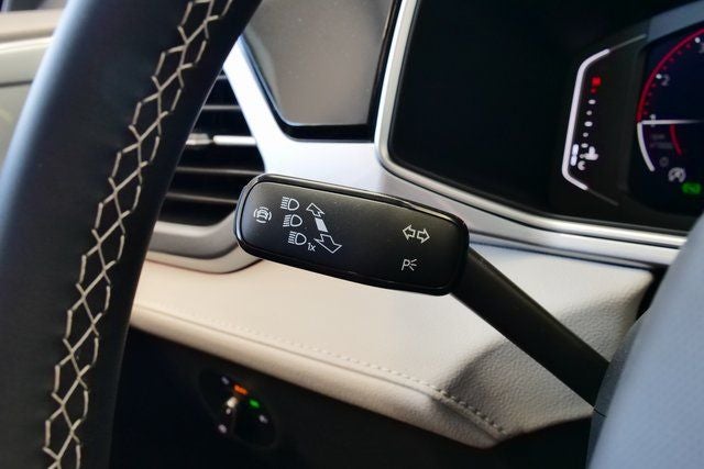 2026 Volkswagen Taos 1.5T SEL