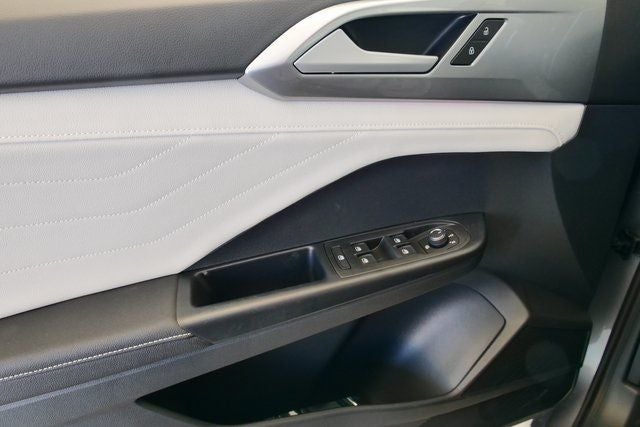 2026 Volkswagen Taos 1.5T SEL