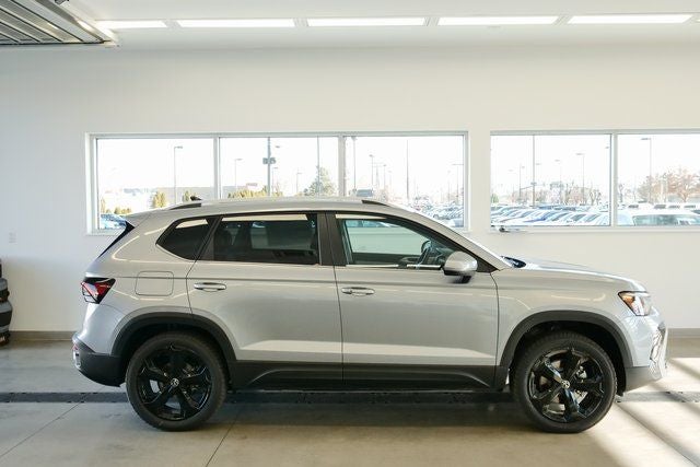 2026 Volkswagen Taos 1.5T SEL