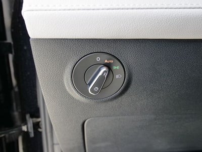 2026 Volkswagen Taos 1.5T SEL