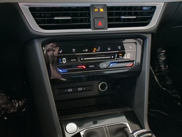 2026 Volkswagen Taos 1.5T SEL