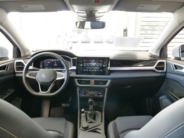 2025 Volkswagen Taos 1.5T SEL