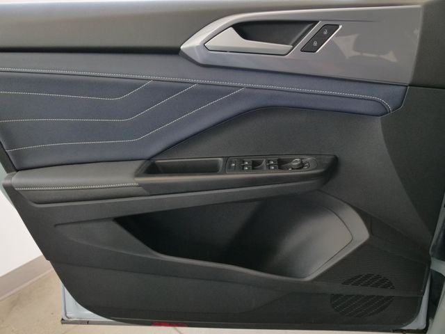 2025 Volkswagen Taos 1.5T SEL