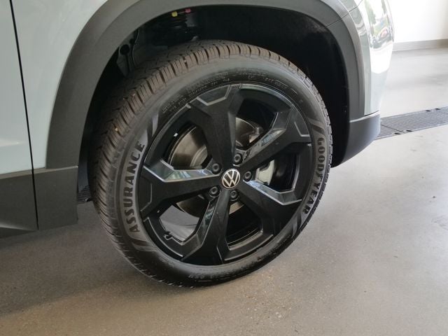 2025 Volkswagen Taos 1.5T SEL