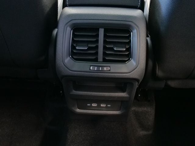 2026 Volkswagen Taos 1.5T SEL