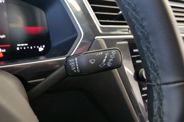 2024 Volkswagen Tiguan 2.0T Wolfsburg Edition