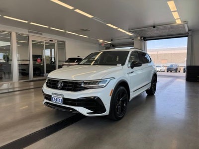 2024 Volkswagen Tiguan 2.0T SE R-Line Black