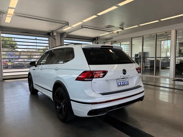 2024 Volkswagen Tiguan 2.0T SE R-Line Black