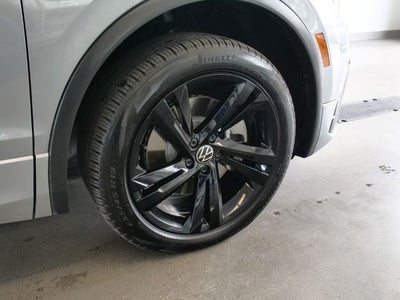 2024 Volkswagen Tiguan 2.0T SE R-Line Black