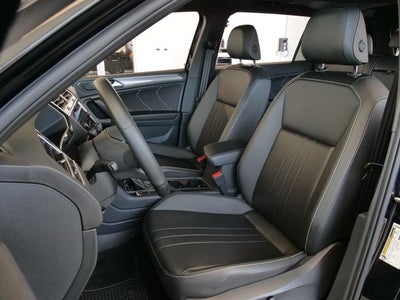 2024 Volkswagen Tiguan 2.0T SE R-Line Black