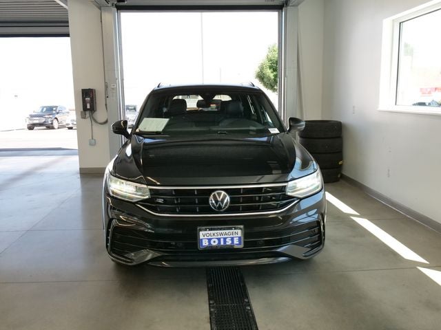 2024 Volkswagen Tiguan 2.0T SE R-Line Black