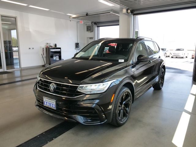 2024 Volkswagen Tiguan 2.0T SE R-Line Black