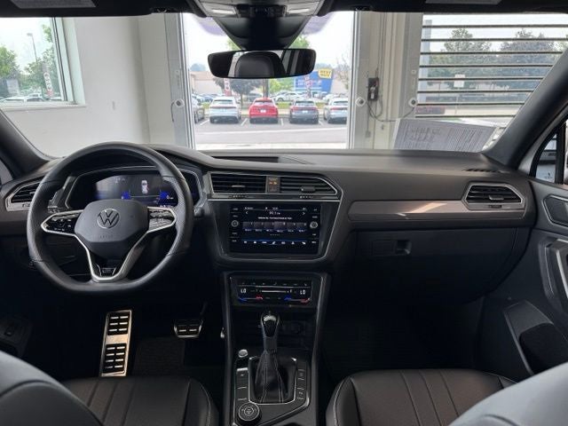 2024 Volkswagen Tiguan 2.0T SE R-Line Black