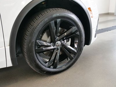 2023 Volkswagen Tiguan 2.0T SE R-Line Black