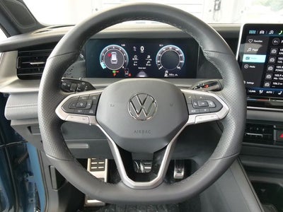 2026 Volkswagen Tiguan 2.0T SE R-Line Black