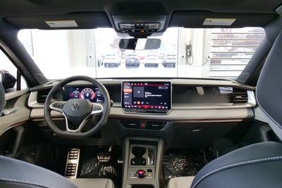 2026 Volkswagen Tiguan SE R-Line Black