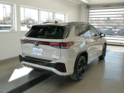 2026 Volkswagen Tiguan 2.0T SE R-Line Black