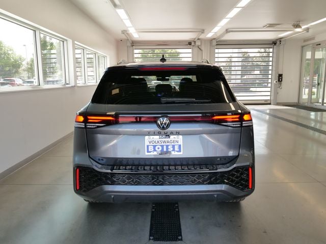 2026 Volkswagen Tiguan 2.0T SE R-Line Black