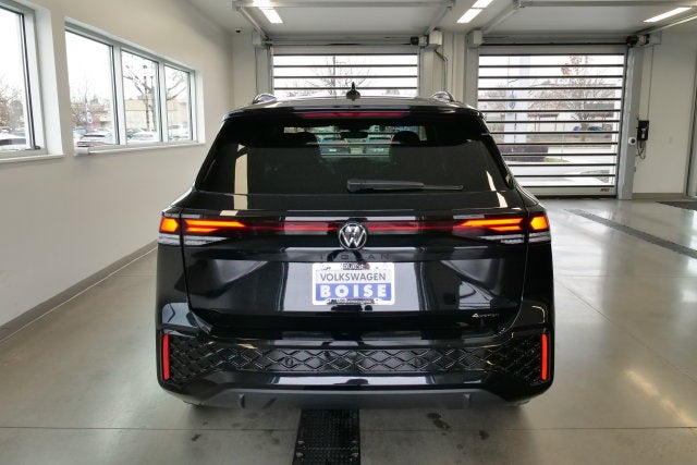 2026 Volkswagen Tiguan SE R-Line Black