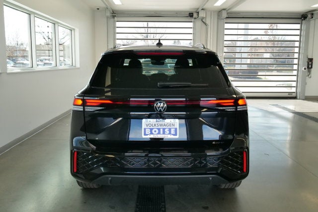 2026 Volkswagen Tiguan SE R-Line Black