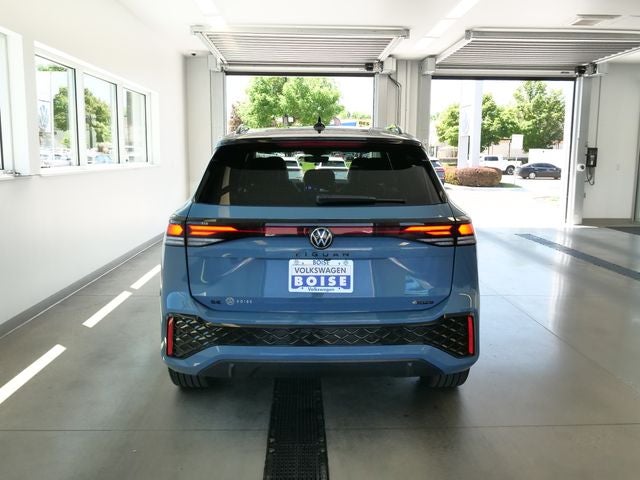 2025 Volkswagen Tiguan 2.0T SE R-Line Black