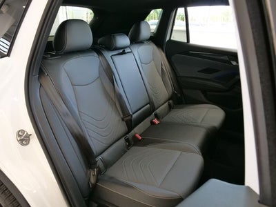 2025 Volkswagen Tiguan 2.0T SE R-Line Black