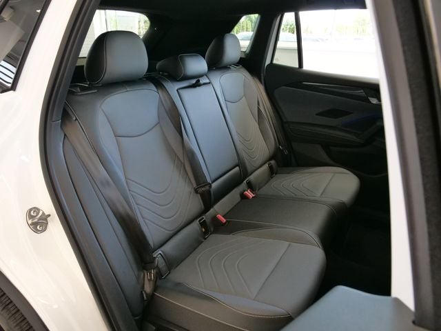 2025 Volkswagen Tiguan 2.0T SE R-Line Black