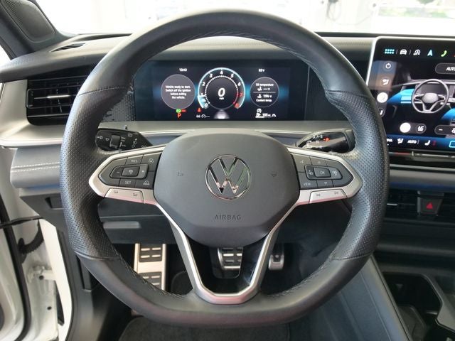 2025 Volkswagen Tiguan 2.0T SE R-Line Black