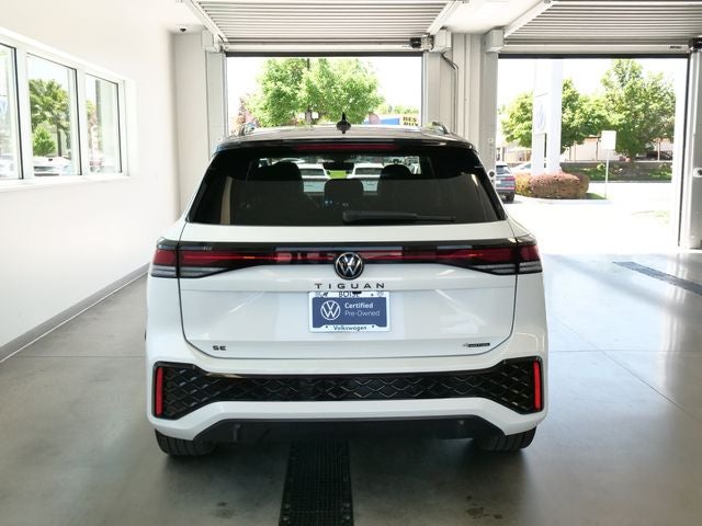 2025 Volkswagen Tiguan 2.0T SE R-Line Black