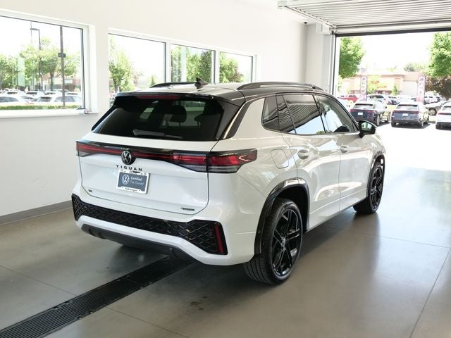 2025 Volkswagen Tiguan 2.0T SE R-Line Black