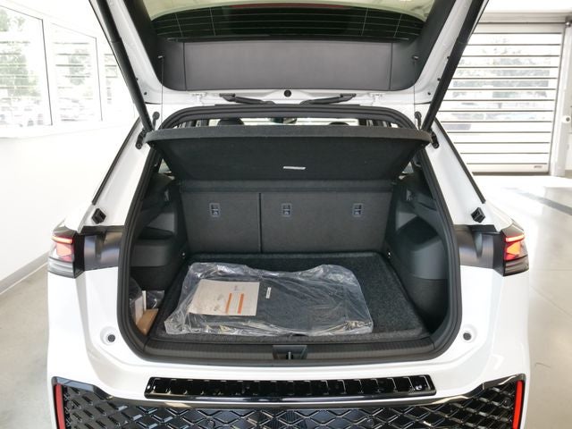2026 Volkswagen Tiguan 2.0T SEL R-Line