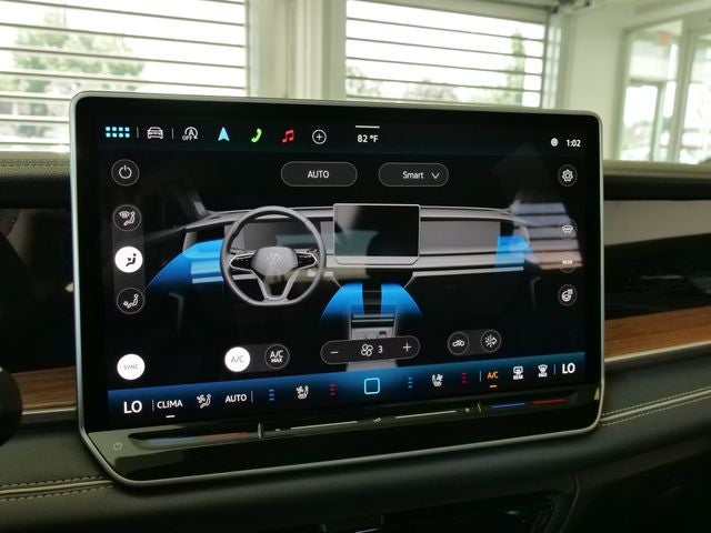2026 Volkswagen Tiguan 2.0T SEL R-Line