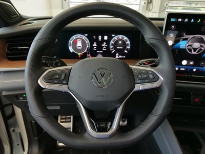 2026 Volkswagen Tiguan 2.0T SEL R-Line