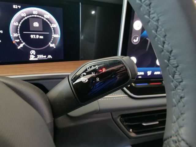 2026 Volkswagen Tiguan 2.0T SEL R-Line