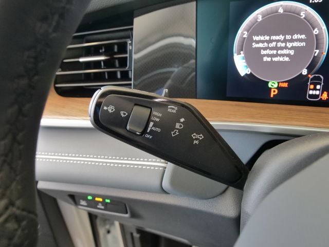 2026 Volkswagen Tiguan 2.0T SEL R-Line